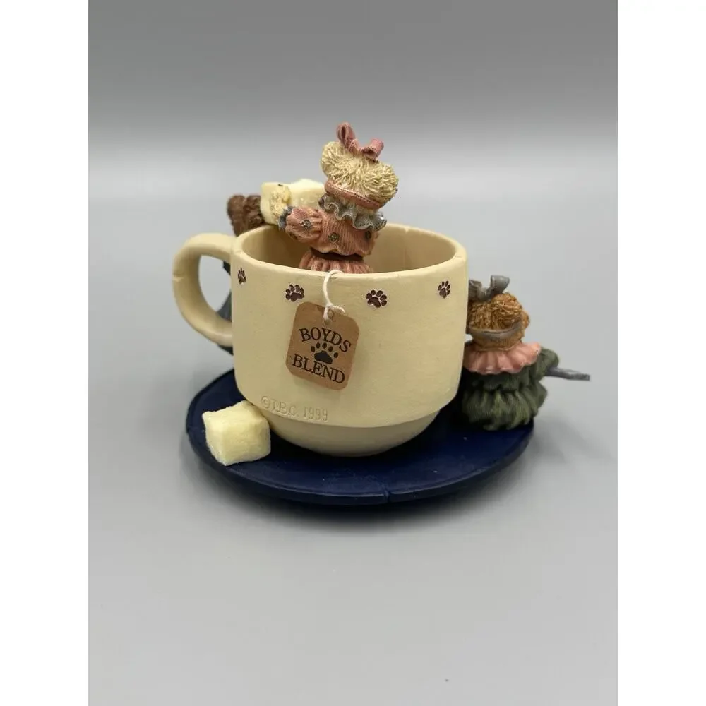 1999 Boyds Bears Prissie, Sissie & Missie Fixin Tea For 3 Bearstone Collection